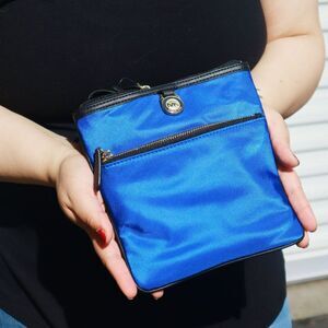 NWT Michael Michael Kors Kempton Small Pocket Crossbody Electric Blue